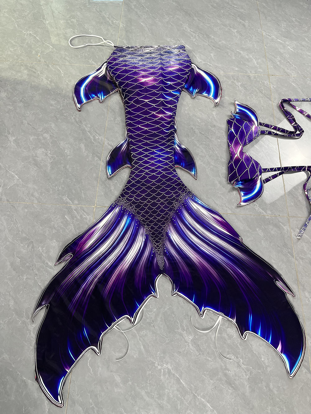 Colorful Dreamy Mermaid Tail A - Aquarium & Marine Museum Universiti Malaysia Sabah Kota Kinabalu Sabah Reviews 评论和价格